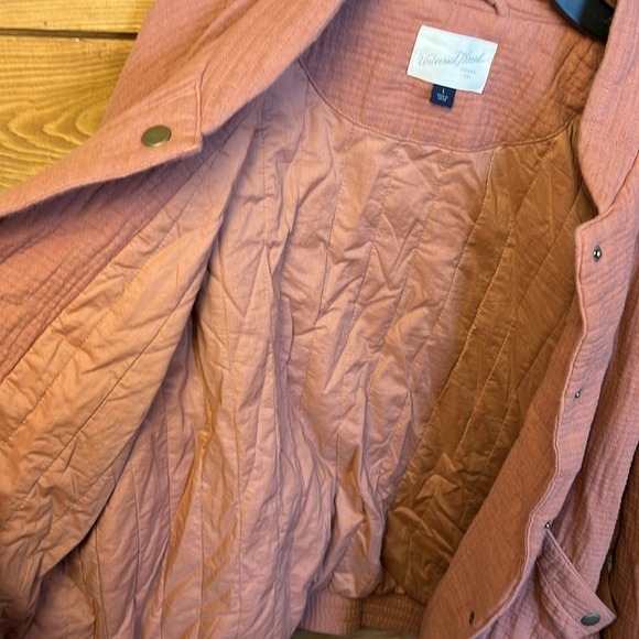 Universal Thread Quilted Bomber Jacket Pink Cotton Blend Lg Textured Casual Snap - Picture 8 of 8